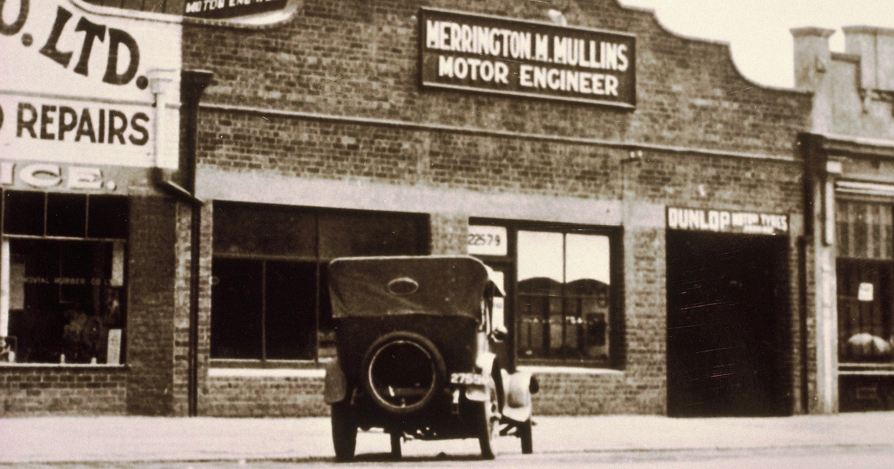 Historical photo of Mullins Wheels – Pulteney Street Adelaide Historical photo of Mullins Wheels - Pulteney Street Adelaide